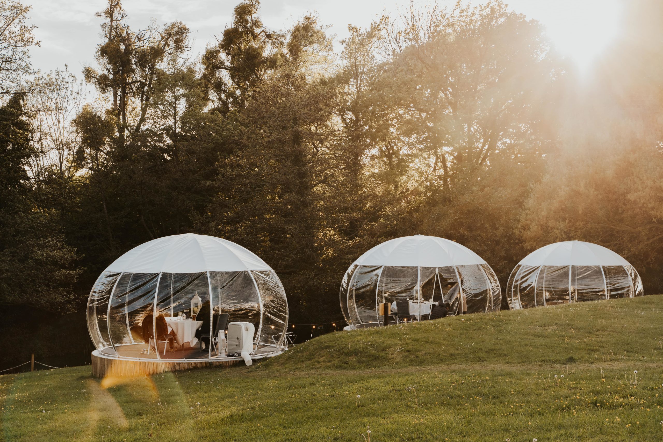 VIPod Outside 07-min Pizza & Peroni Offer at Mercure Hotels