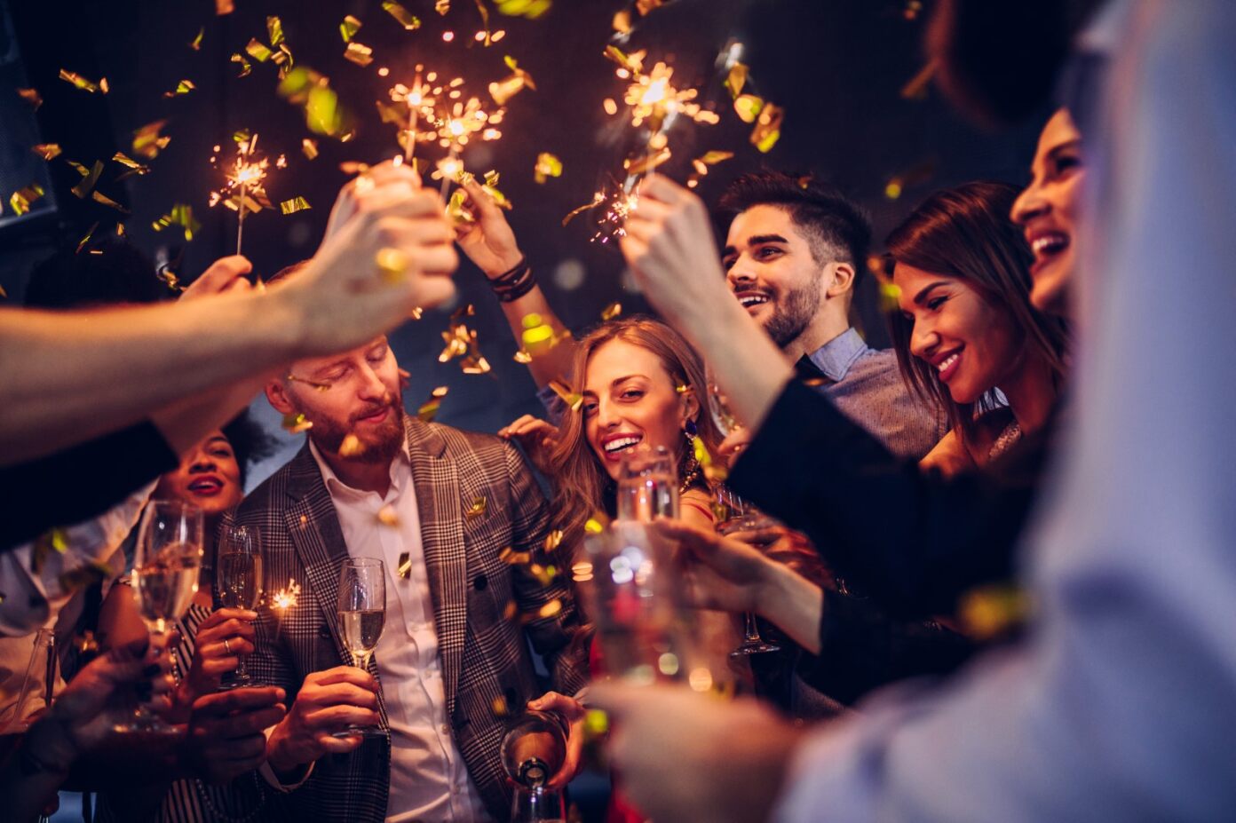 769a132b-de6c-4782-bd9c-90d339bc339c people together celebrating
